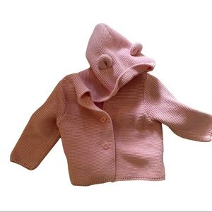 Adorable baby gap sweater with ears